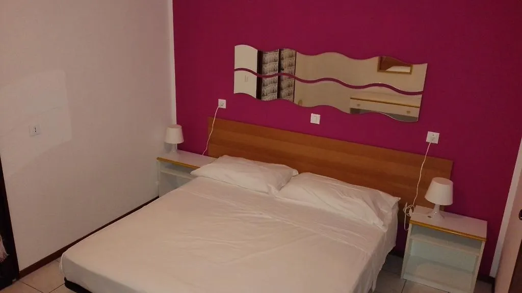 Blu Marlin bungalow Appartamenti con piscina Lido Adriano