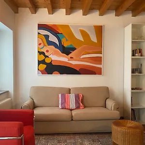 https://casa-hermes.it-lombardy.com