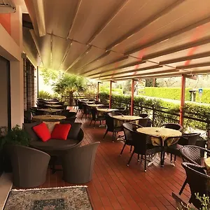 hotel-anna-malcesine.hotelinveneto.com/