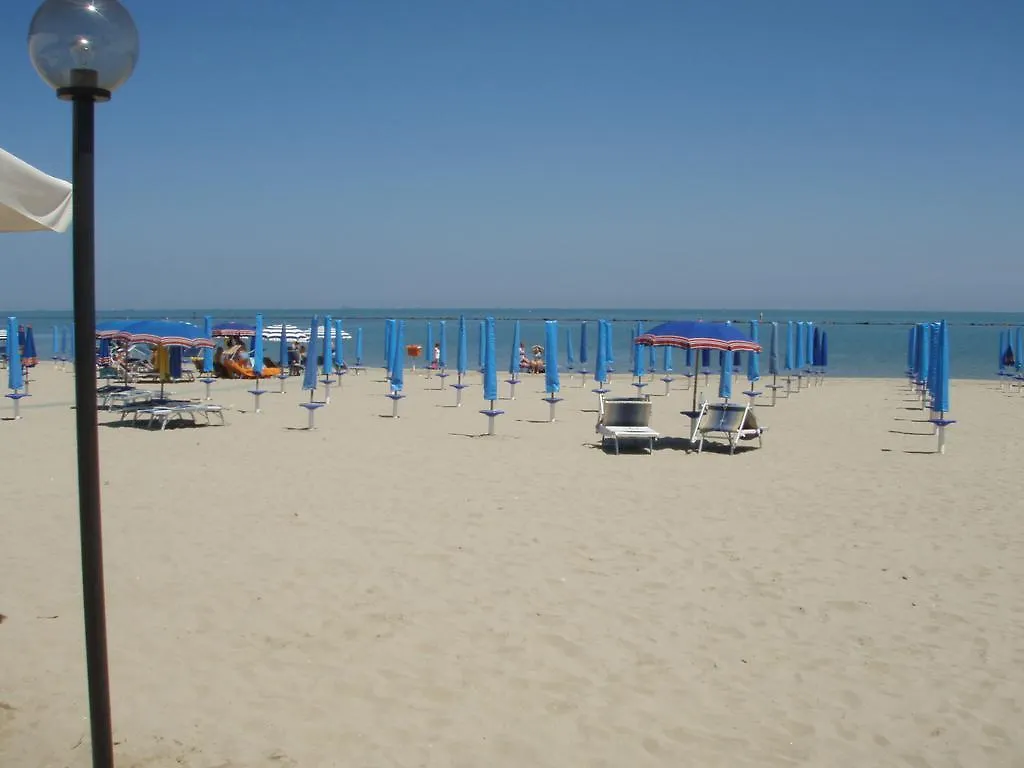 ** מלון דירות לידו אדריאנו Residence Blu Marlin Natural Beach איטליה